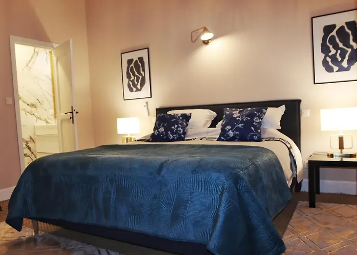 4 Star Carcassonne Historic Duplex Air Conditioned Apartement D\'Eglantine