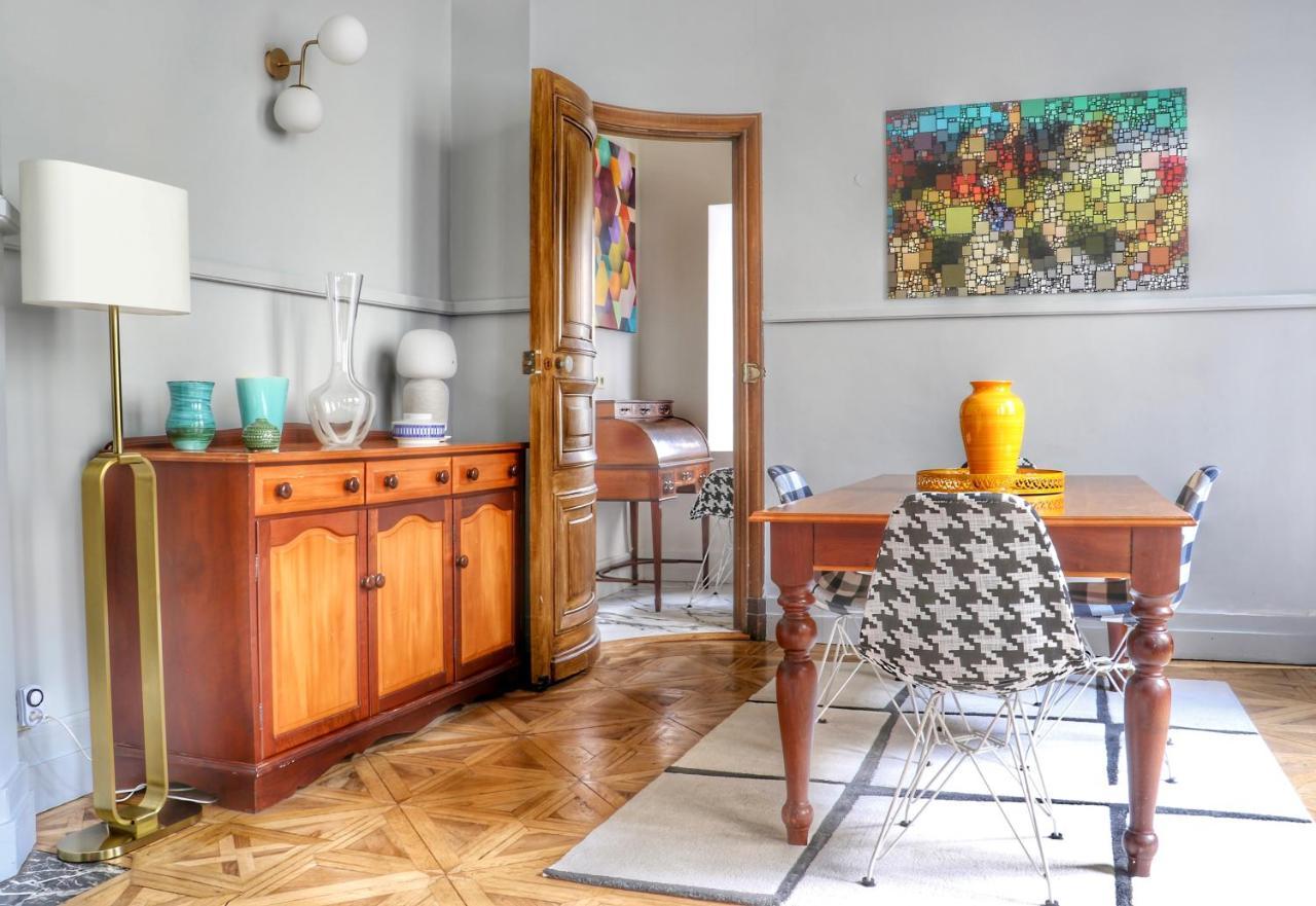 4 Star Historic Duplex Air Conditioned D'eglantine Apartment